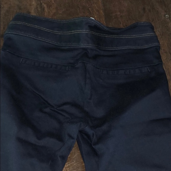 Veronica Beard Original Denim - Picture 4 of 5